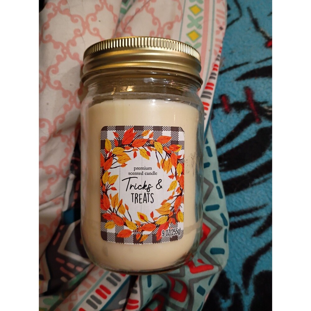Tricks & treats premium scented candle-0564